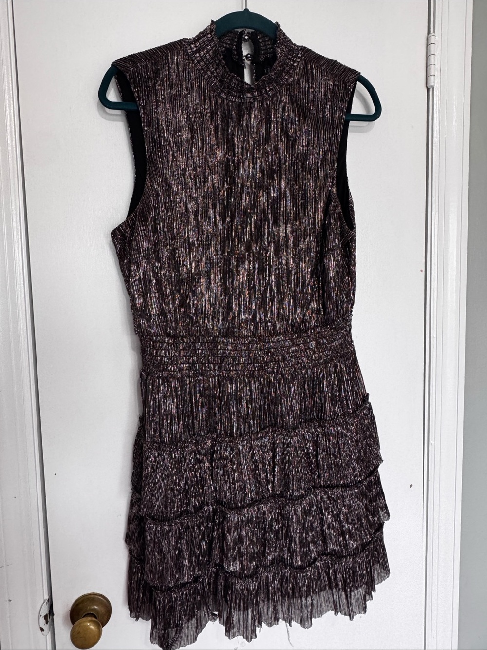 1.STATE Shimmery Metallic Ribbed Top in Bronze and Black